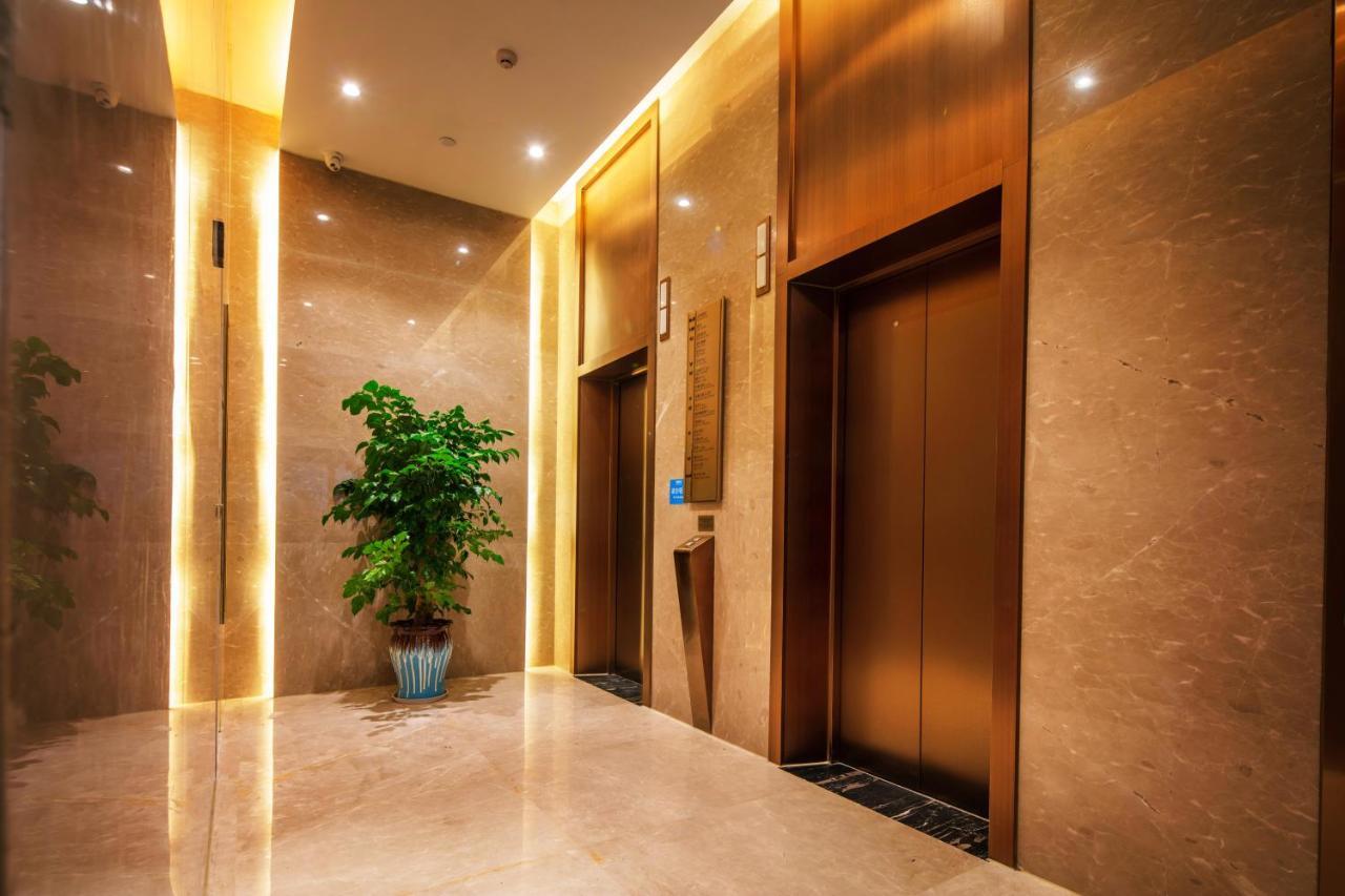 Wyndham Shiyan Downtown Hotel Екстериор снимка