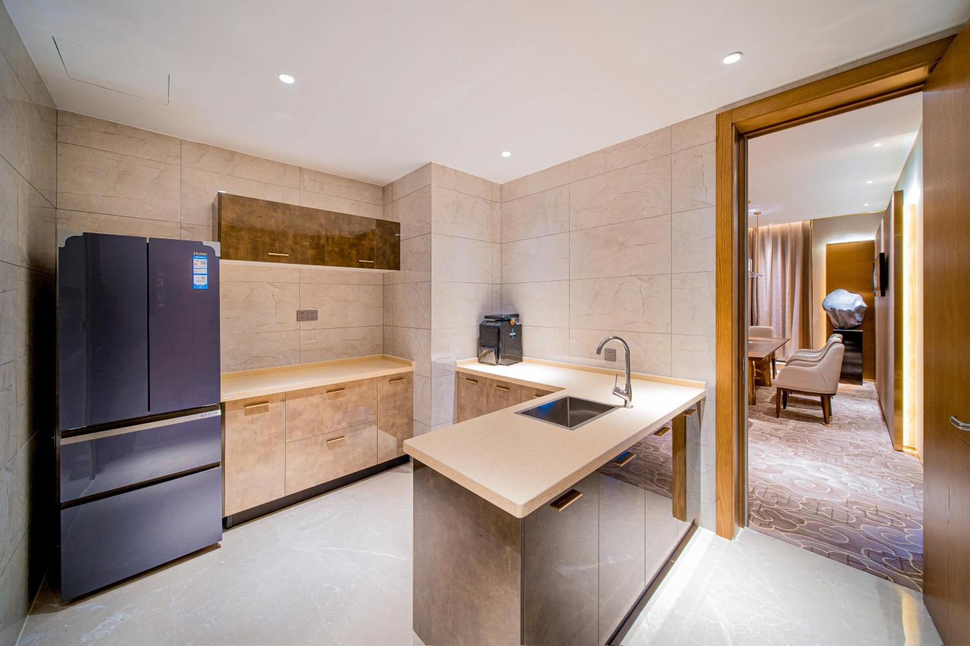 Wyndham Shiyan Downtown Hotel Екстериор снимка