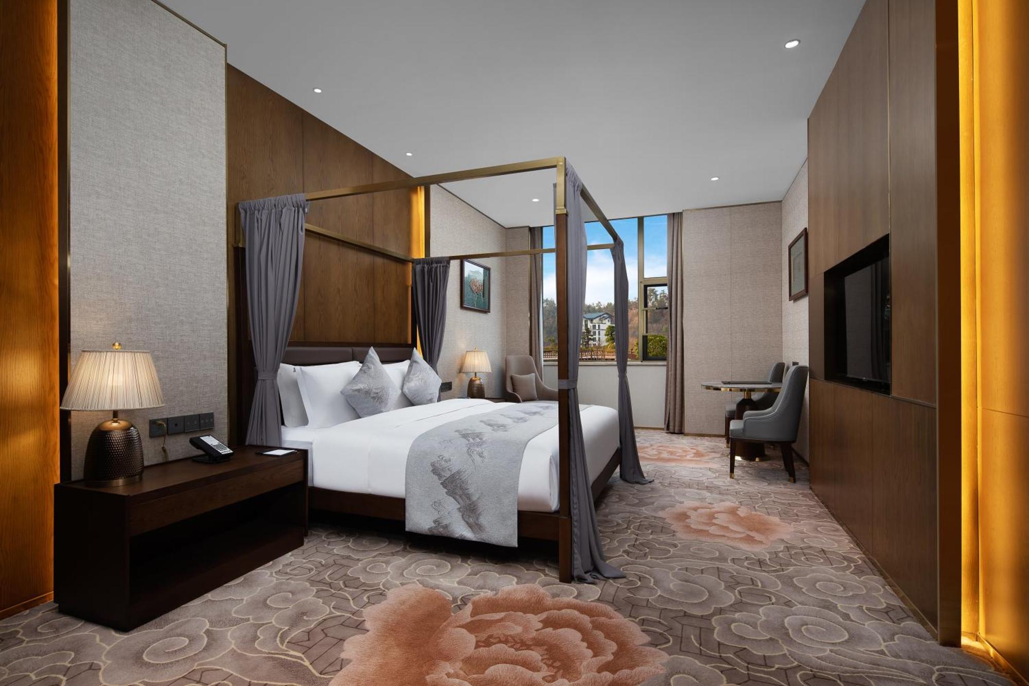 Wyndham Shiyan Downtown Hotel Екстериор снимка